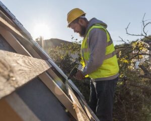 Role of a Roofing Contractor